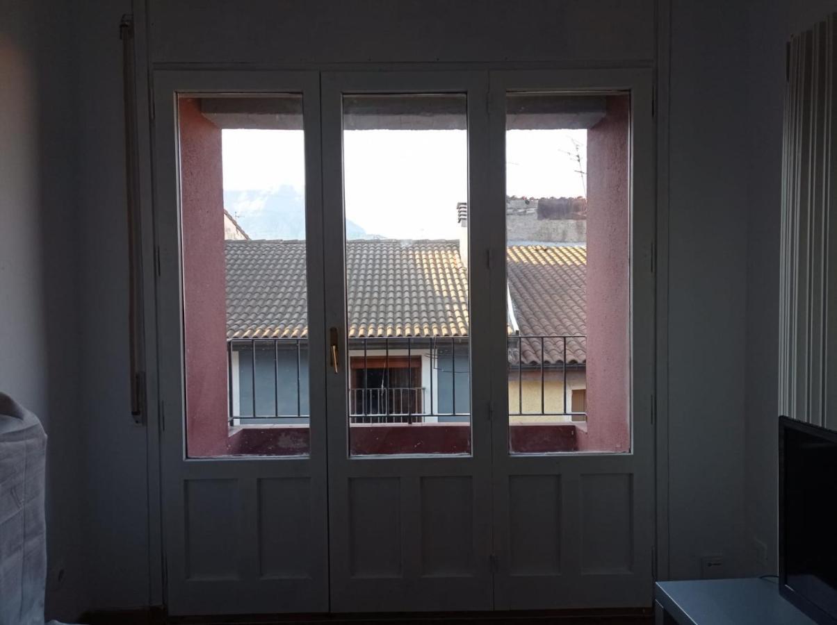 Luminoso, Centrico Y Silencioso Apartamento Jaca Eksteriør bilde
